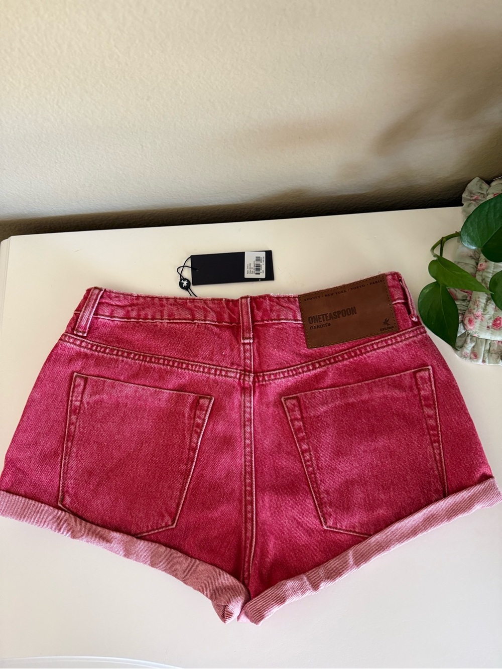 One Teaspoon Bandit Coral Red Distressed Roll-Cuff Denim Shorts - Picture 5 of 6